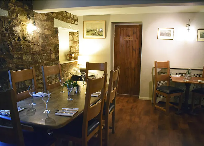 Fox And Hounds Llancarfan Hotel Cardiff