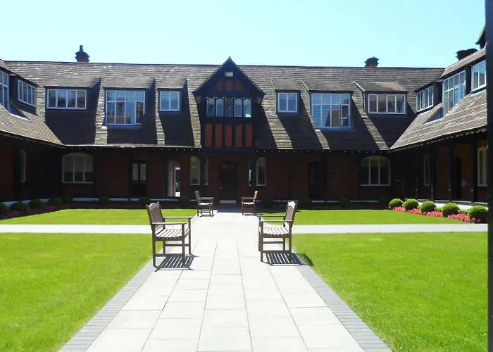 The Pillar Hotel London