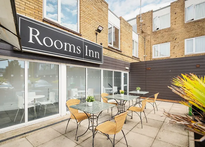 Hotels with Free ParkingRooms Inn