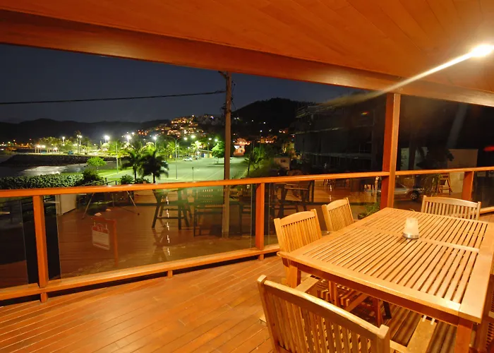 Airlie Waterfront Bed & Breakfast Airlie Beach