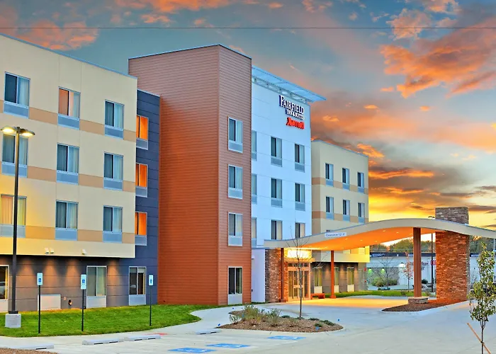 Fairfield Inn & Suites By Marriott Omaha Northwest Irvington