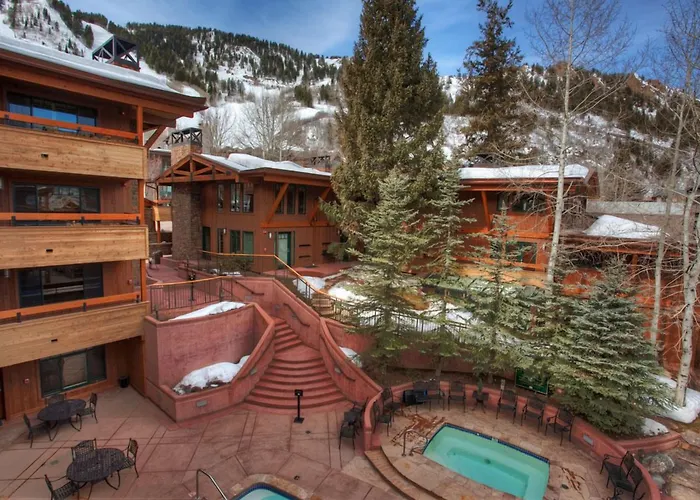 Fasching Haus Hotel Aspen
