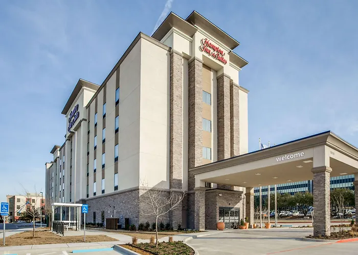 Hampton Inn & Suites Dallas-Central Expy/North Park Area