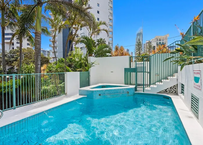 Emerald Sands Holiday Apartments Surfers Paradise