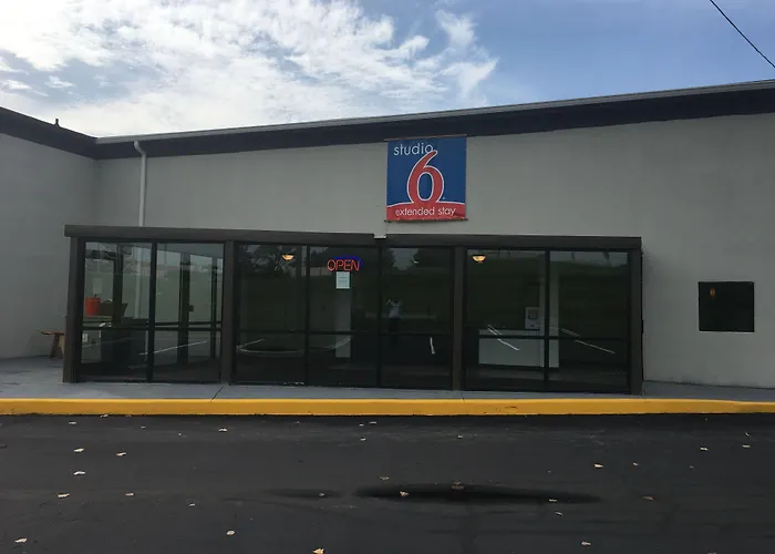 Studio 6-Indianapolis, In
