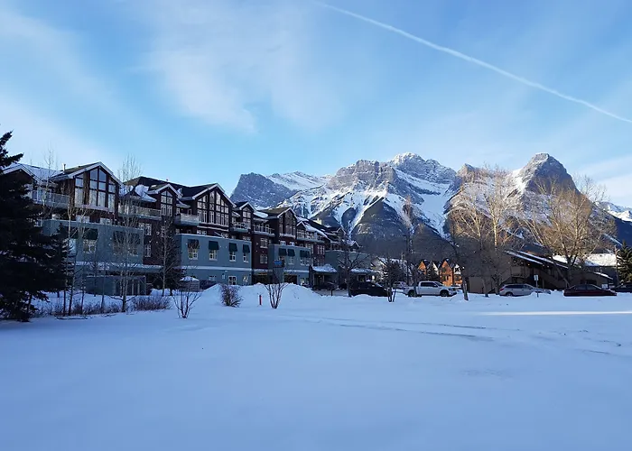 Sunset Mountain Inn Canmore