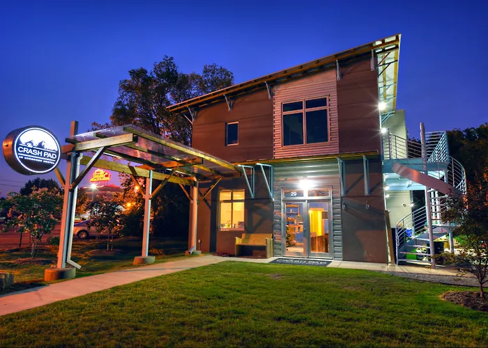 The Crash Pad: An Uncommon Hostel Chattanooga