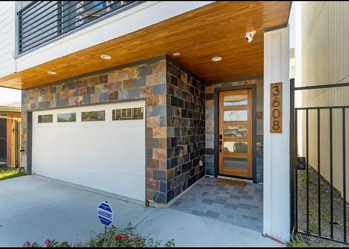 The Cozy Corner Villa Houston