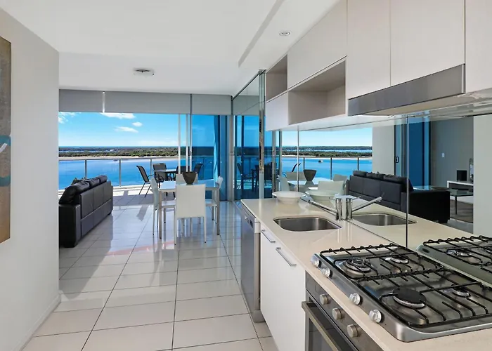 Silvershore Apartments On The Broadwater Gold Coast