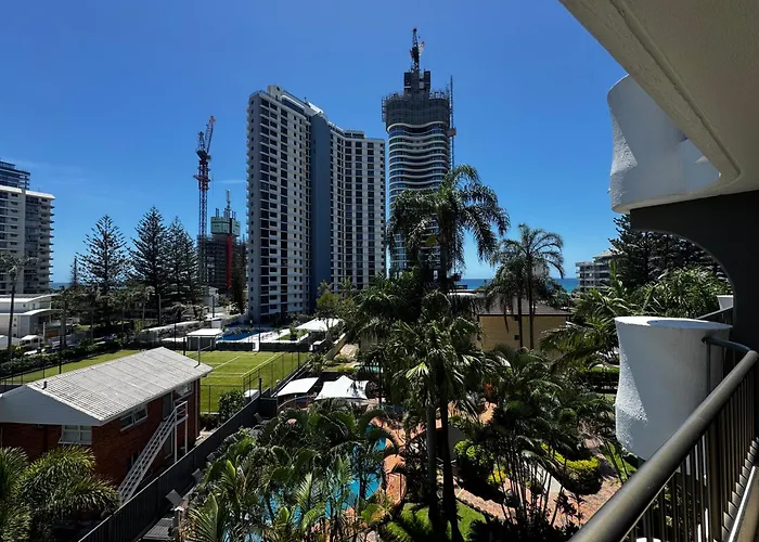 Aristocrat Apartments Gold Coast