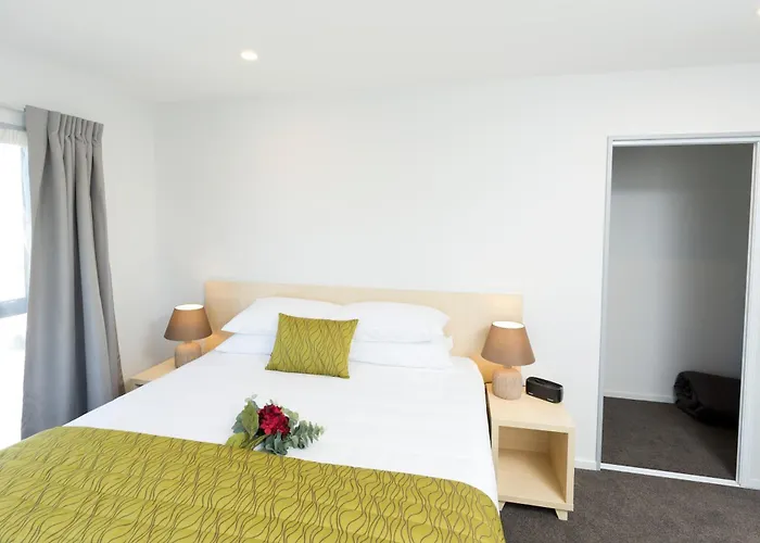 2 On Whiteleigh And 239 On Lincoln Motel Christchurch