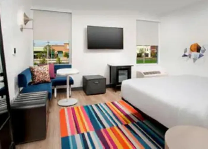 Aloft By Marriott Omaha West Hotel