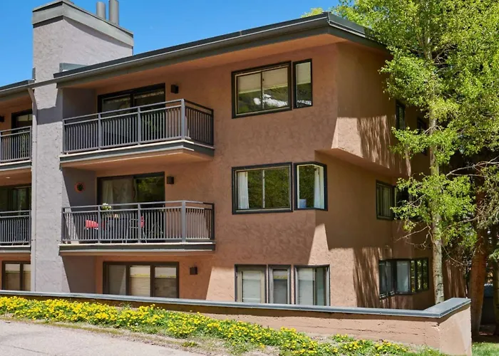 700 Monarch 302 Villa Aspen