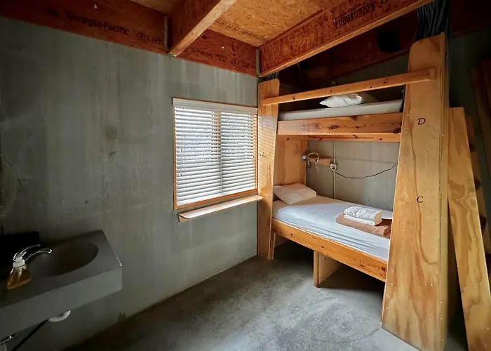 The Crash Pad: An Uncommon Hostel Chattanooga