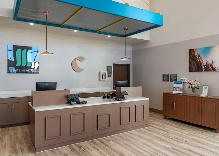 Comfort Suites Colorado Springs East - Medical Center Area