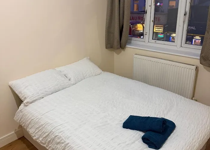 Prentis Road Hotel London