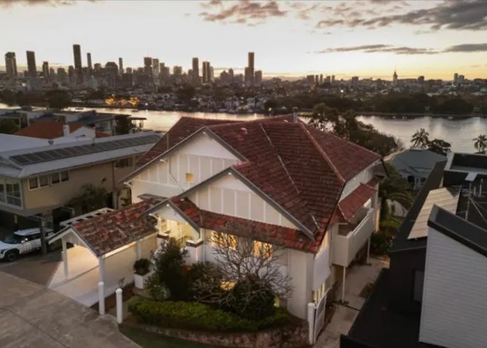 Hilltop Hideaway Brisbane