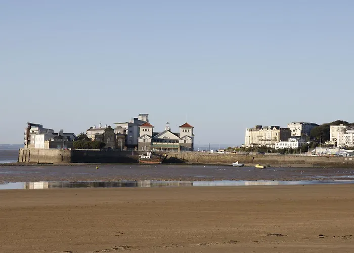 Converted Coastal Coach House Weston-super-Mare