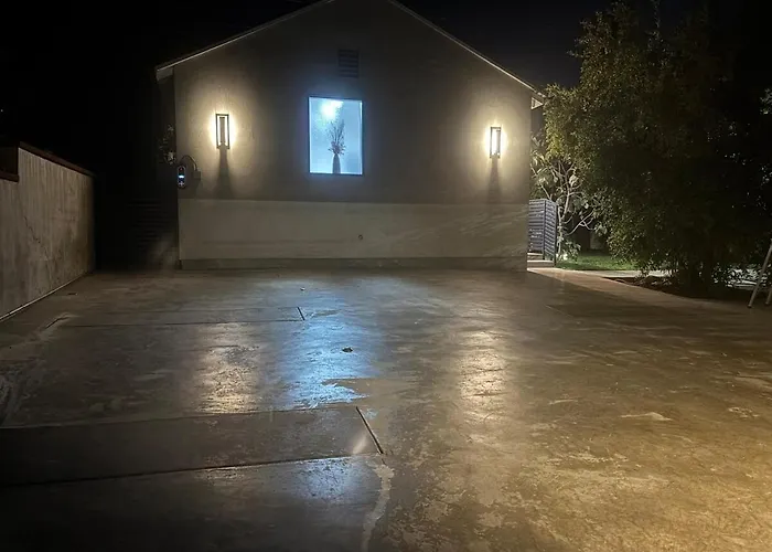 Burbank - Starlight Hills Private Luxury Guest House