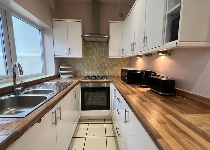 Liverpool Maple House 3Bed - Walk To Anfield Stadium