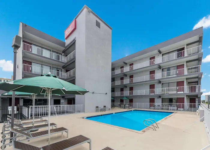 Red Roof Inn Plus & Suites Virginia Beach - Seaside