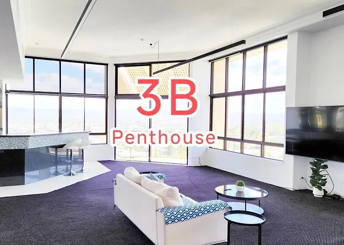 Penthouse In Surfers Hawaiian Holiday Apartments Gold Coast