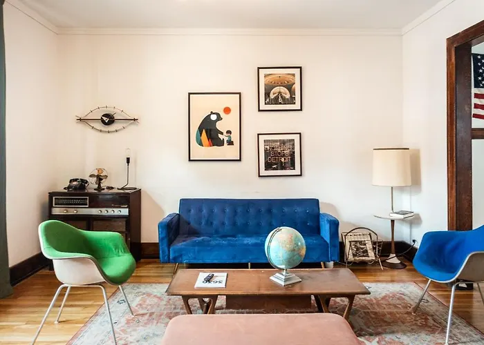 Luxe Mid-Century Styled Historic Townhouse #1 Villa Detroit
