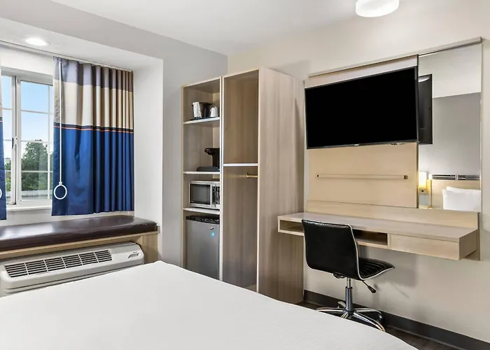 Quality Inn & Suites Nashville - Bellevue