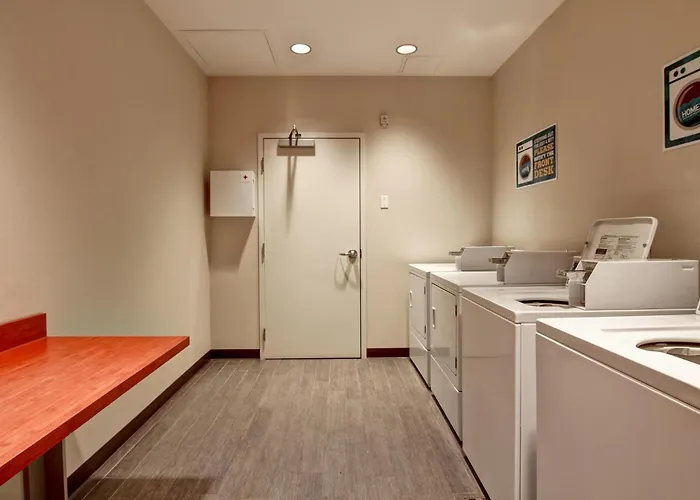 Home2 Suites By Hilton West Edmonton