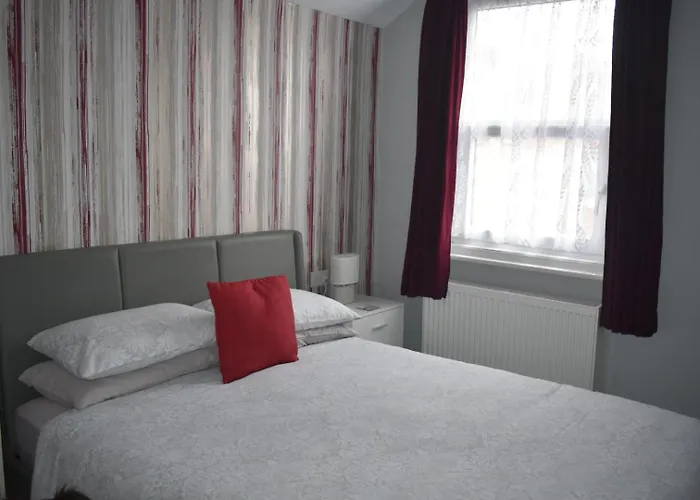 The Phoenix Guest House Scarborough