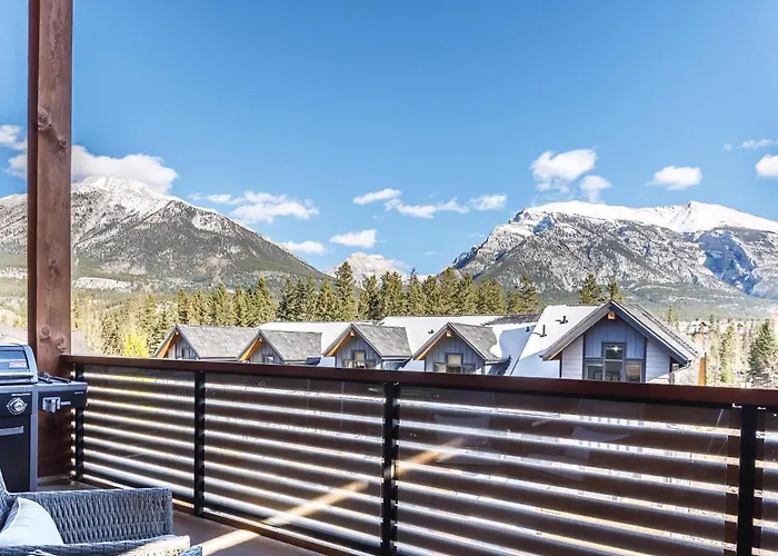 Tranquil Tamarack At Tamarack Lodge Canmore
