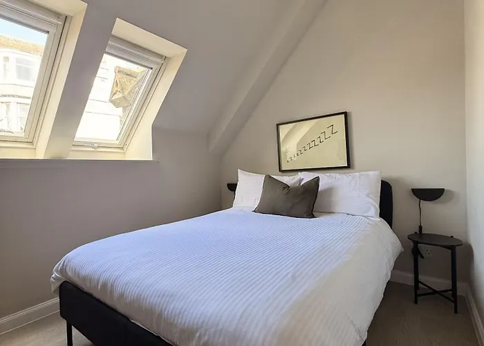 Sanctuary Hotel - En Suite Rooms Aberdeen