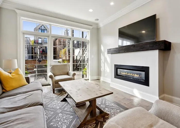 The Sono Chicago Bed & Breakfast