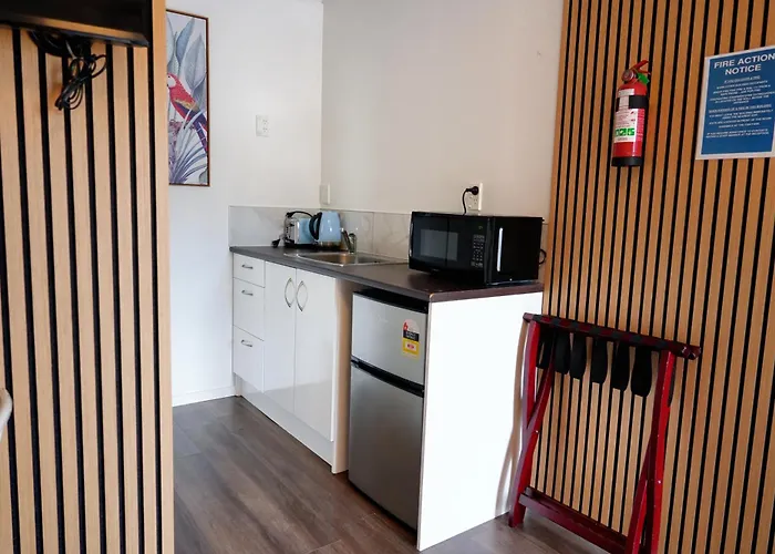 Pupuke Manor Motel Auckland