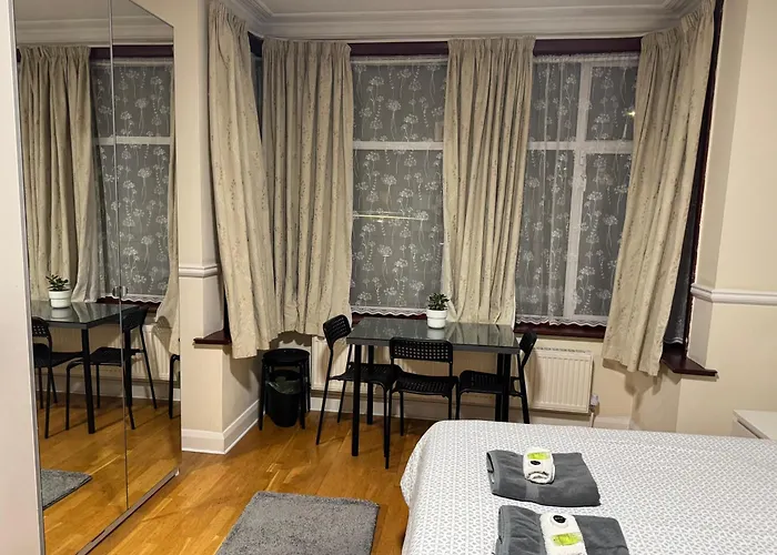 Gladstone Lodge London