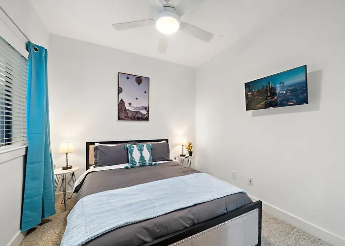 Houston Getaway By Downtown Pool Table Pets Villa