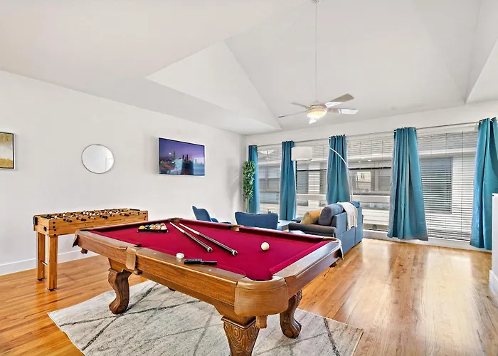 Houston Getaway By Downtown Pool Table Pets Villa