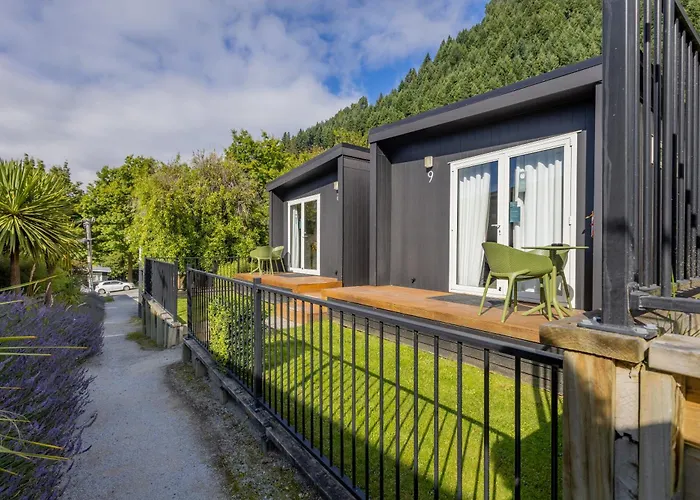 Pinewood Lodge Queenstown