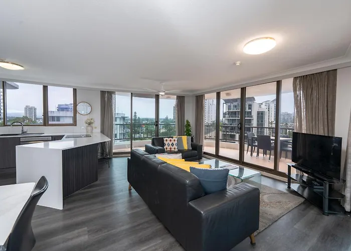 Warringa Surf Holiday Apartments Gold Coast