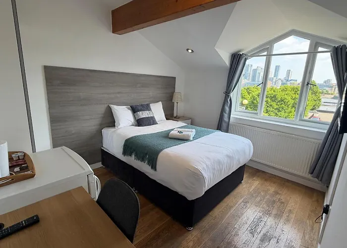 Surrey Quays House Hotel London