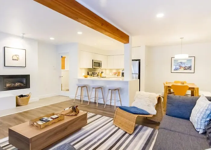 Ski In Out, Great Location, Free Shuttle Bus Whistler