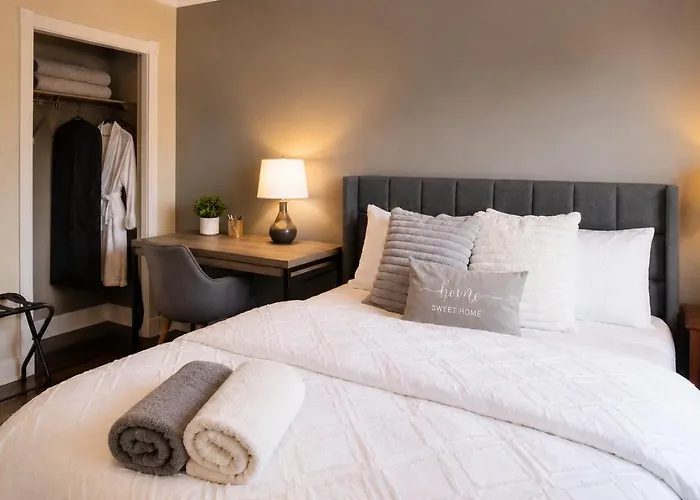 Tuscan Ridge Guesthouse Calgary West