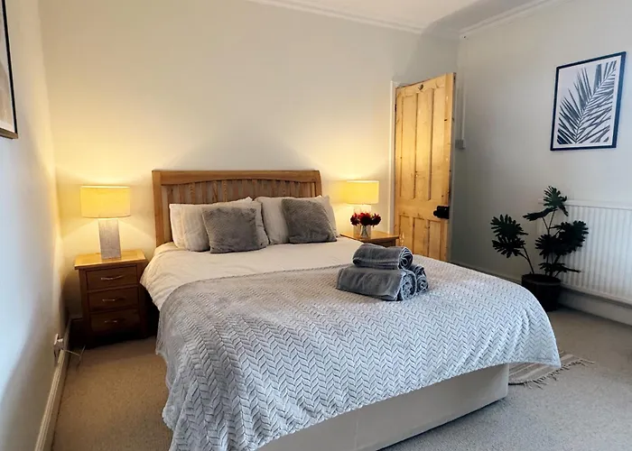 Spacious Victorian Townhouse With Cathedral Views Lincoln
