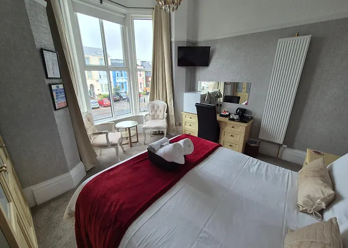 The Braemar Southport Bed & Breakfast