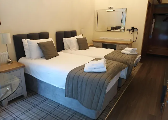 Pencoed House Estate Guest House Cardiff