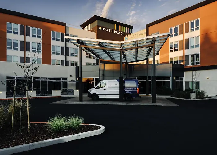 Hyatt Place Sacramento International Airport