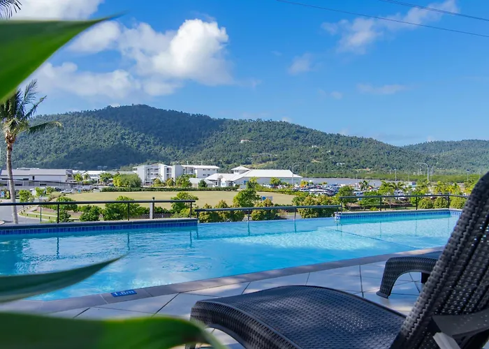 At Waterfront Whitsunday Retreat - Adults Only Aparthotel Airlie Beach