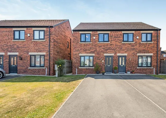 3 Bed In Whitby Oc-W420 Villa