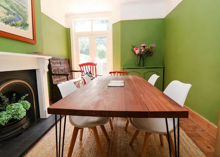 45 Brook Lane Villa Chester