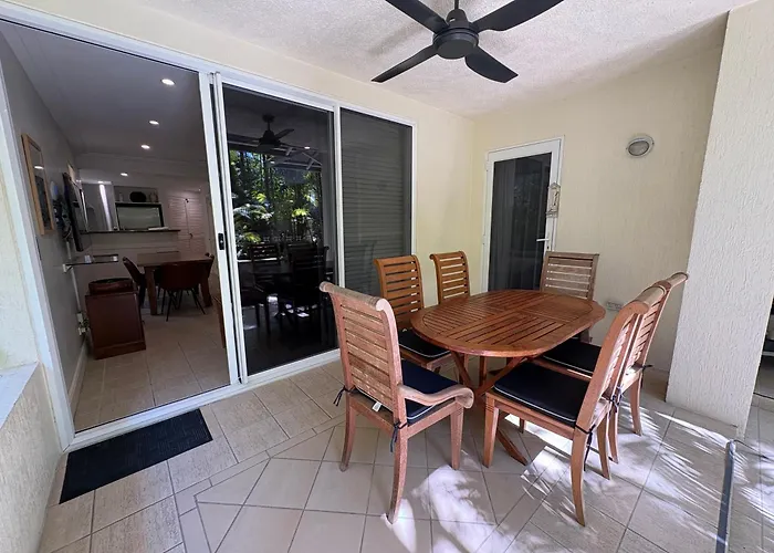 Mandalay Luxury Beachfront Apartments Port Douglas